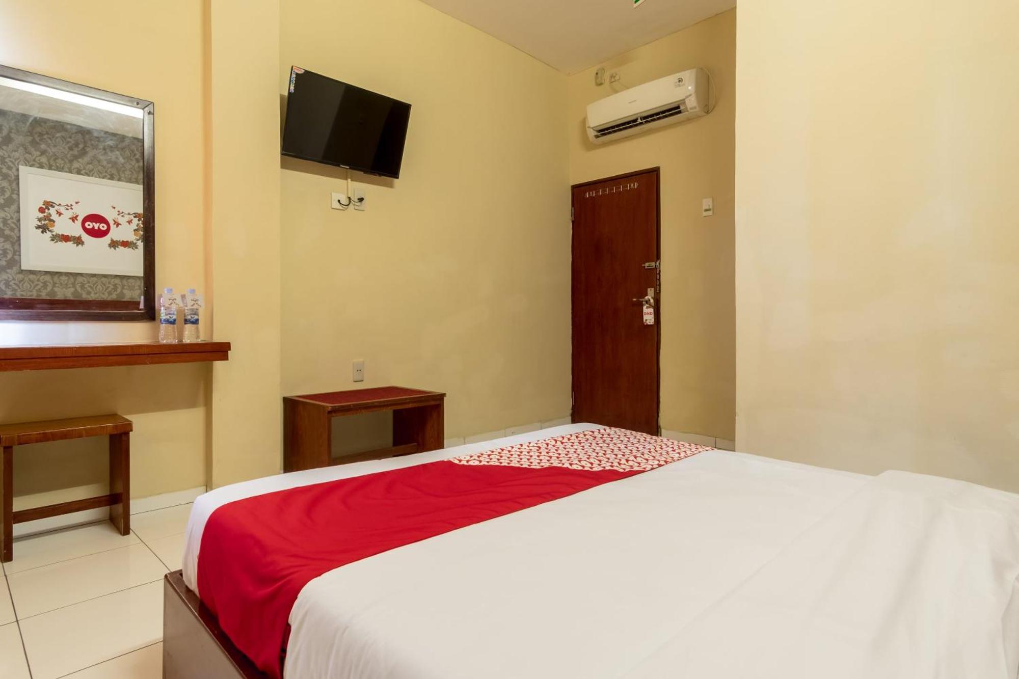 Capital O 615 Residence Puri Hotel Syariah Medan Exterior photo