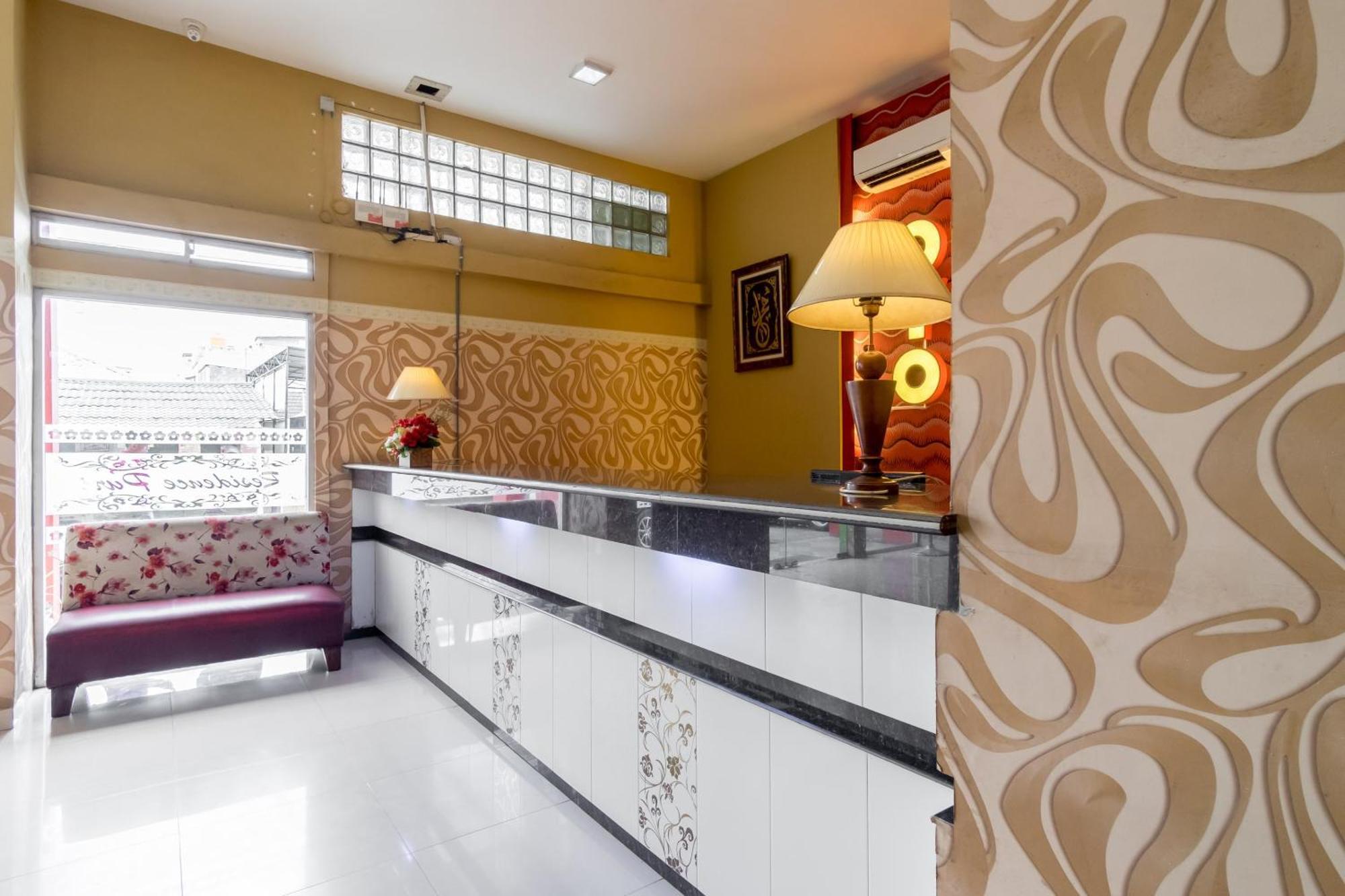 Capital O 615 Residence Puri Hotel Syariah Medan Exterior photo