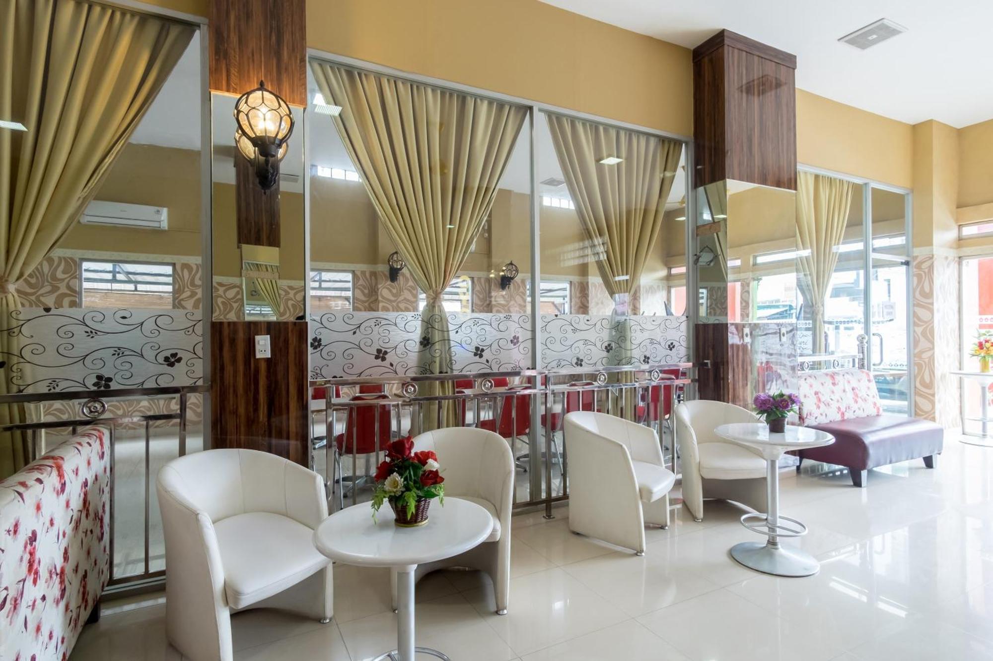 Capital O 615 Residence Puri Hotel Syariah Medan Exterior photo